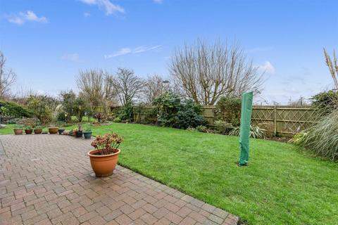 5 Dennes Mill Close, Wye, Ashford, TN25 5DR