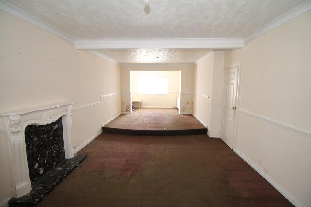 Balmoral Avenue, Thornaby, 3 bed semidetached house £85,000