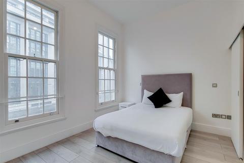 2 bedroom flat to rent - Kensington High Street, W8