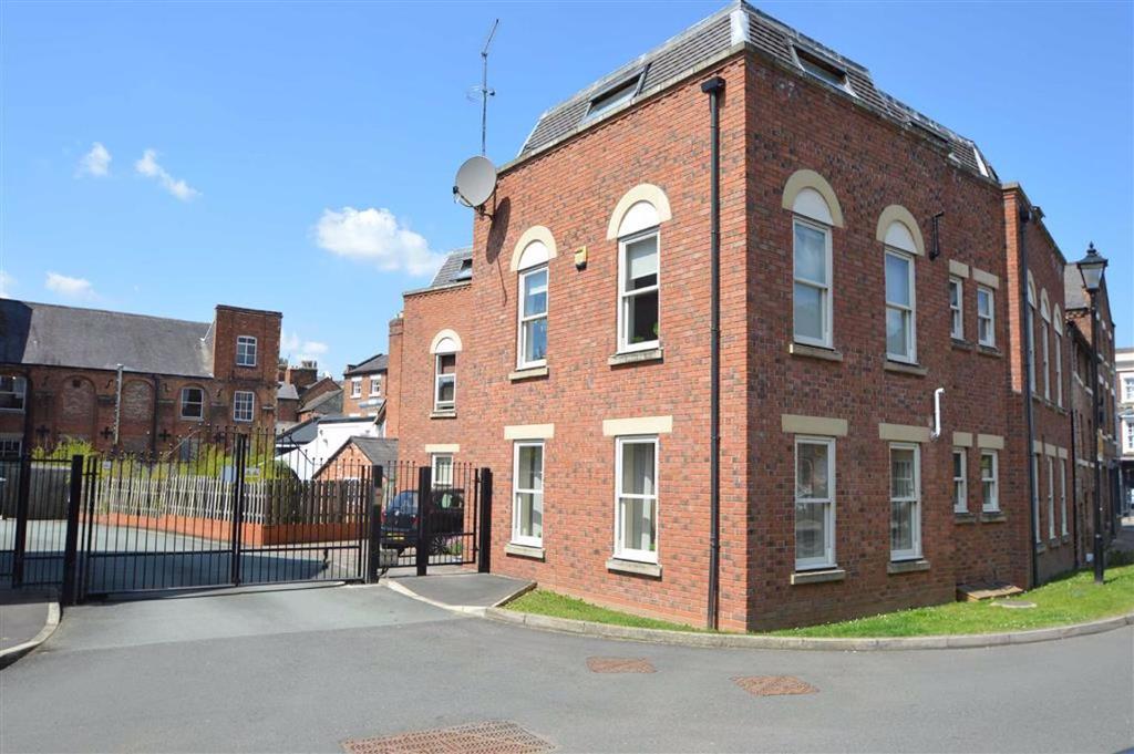 42, St Julians Crescent, Shrewsbury, SY1 1 bed apartment £139,995