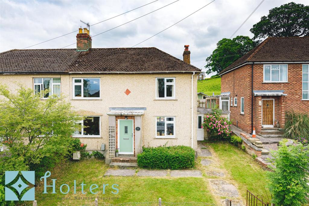 Oaklands Crescent, Builth Wells 3 bed semidetached house £215,000