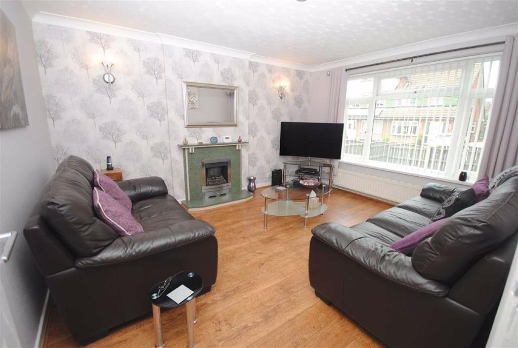 Fairburn Drive, Garforth, Leeds, LS25 3 bed detached house £325,000