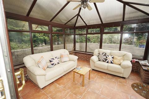 6 Fryent Close, Blackrod, Bolton, BL6 5BU