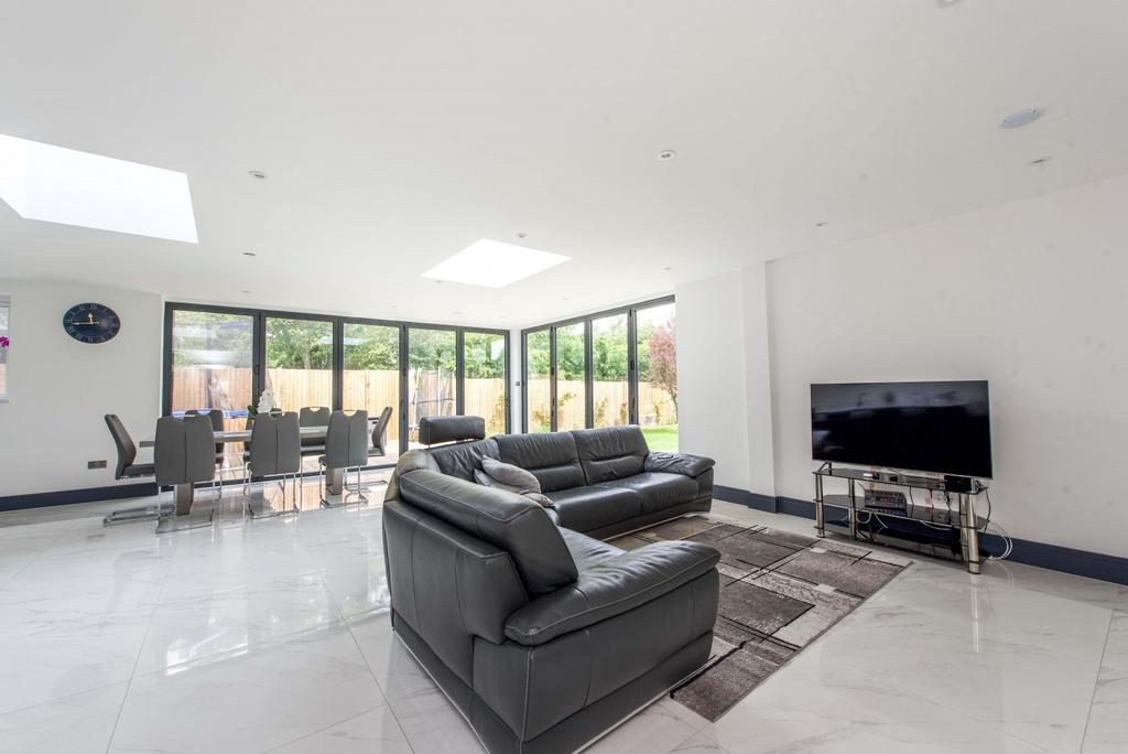Meadow Hill, New Malden, KT3 5 bed end of terrace house £975,000