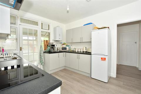 20 Doris Avenue, Erith, DA8 3ND