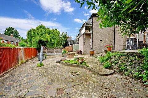20 Doris Avenue, Erith, DA8 3ND