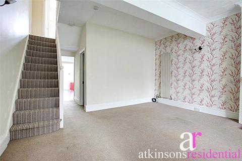 21 Gresham Close, Enfield, EN2 7AP