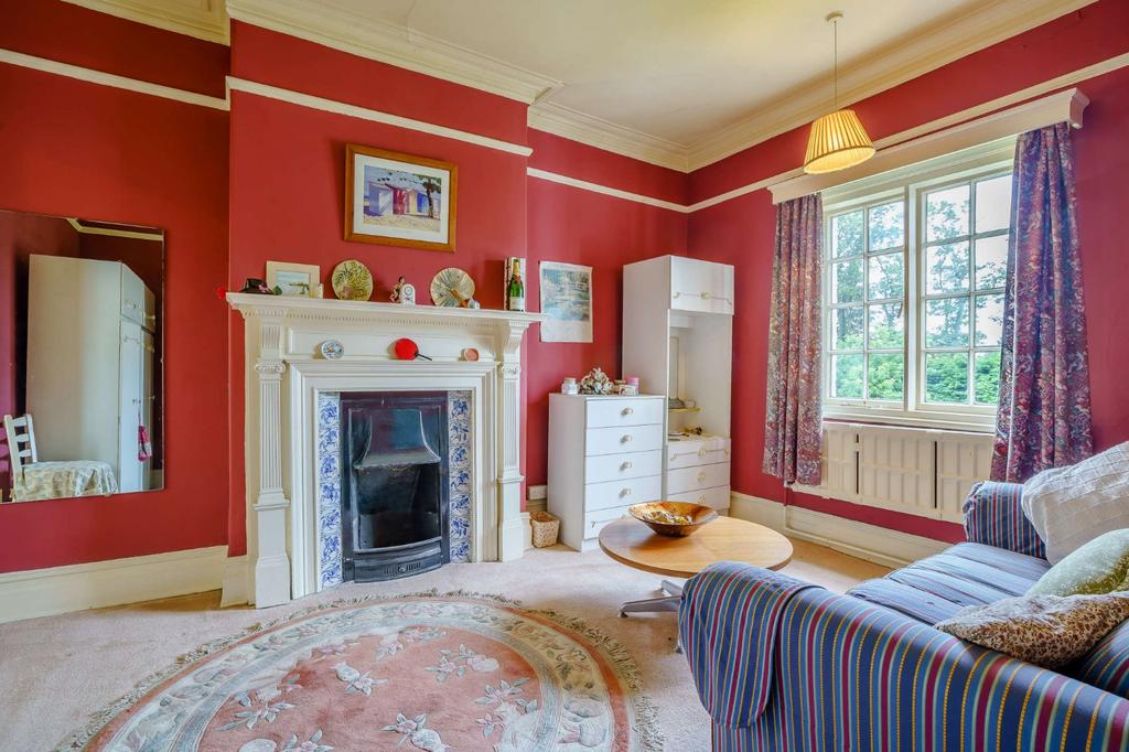 Upstairs Sitting Rm