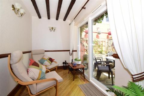 94 Barnehurst Avenue, Bexleyheath, DA7 6QB