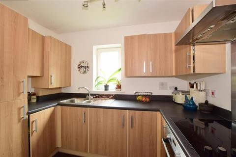 2 bedroom flat for sale - Longley Road, Chichester, West Sussex