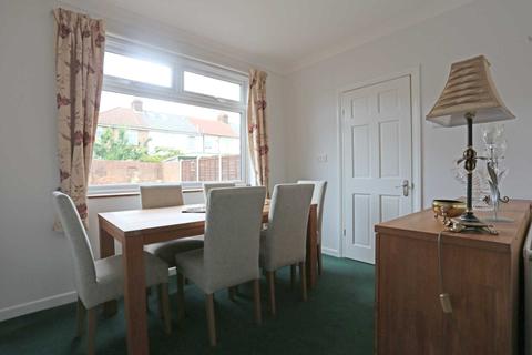 12 Edward Road, Romford, RM6 6UH