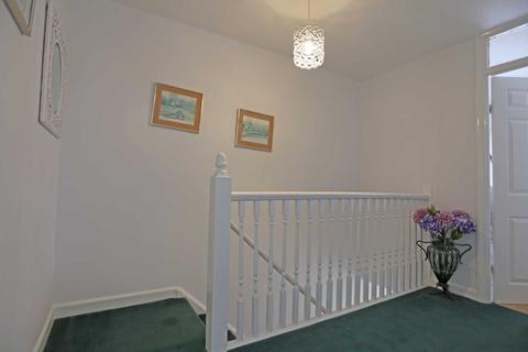 12 Edward Road, Romford, RM6 6UH