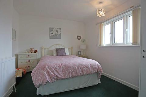 12 Edward Road, Romford, RM6 6UH