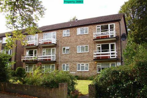 1 bedroom flat to rent, Berwick Court, 31 The Avenue, Worcester Park, KT4 7HE