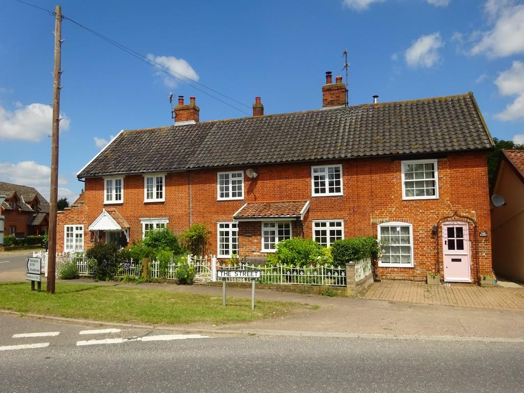 Dennington 3 bed terraced house £850 pcm (£196 pw)