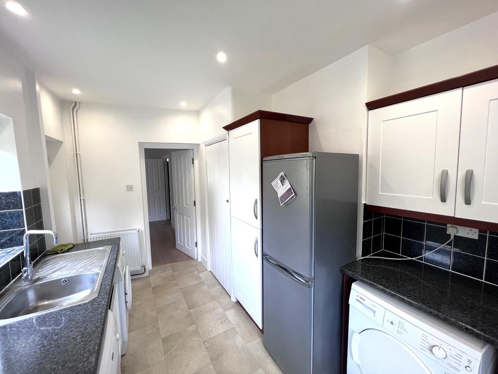 House in Croydon - View 2