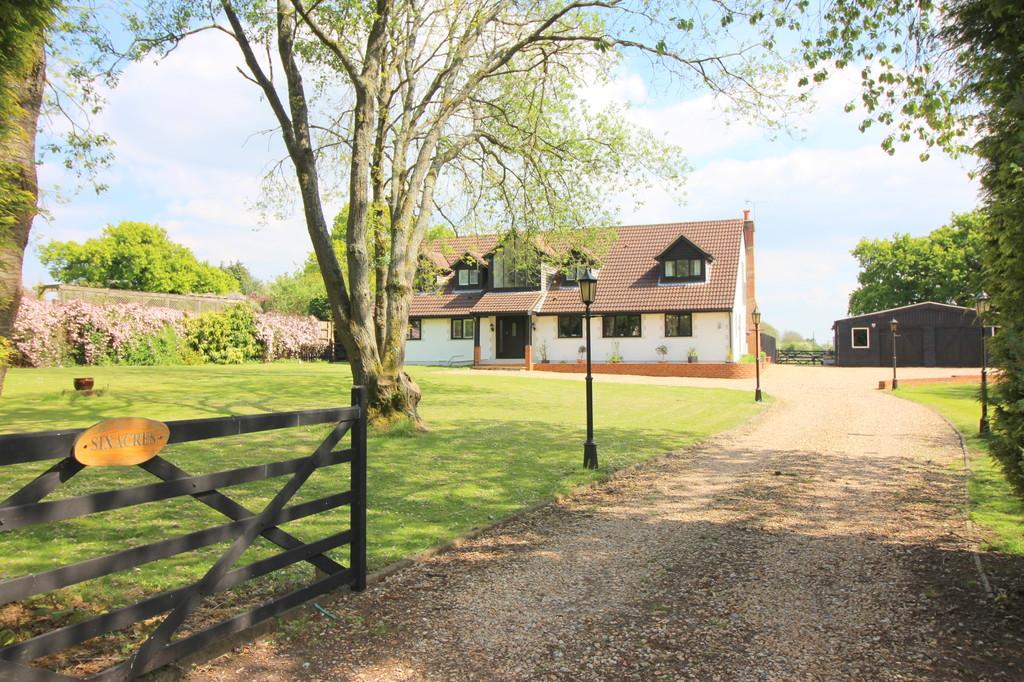 Alton Lane, Four Marks, Hampshire 6 bed detached house £1,500,000