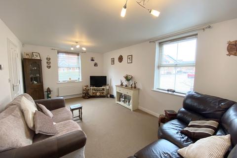 38 Fowen Close, Street, BA16 0FY