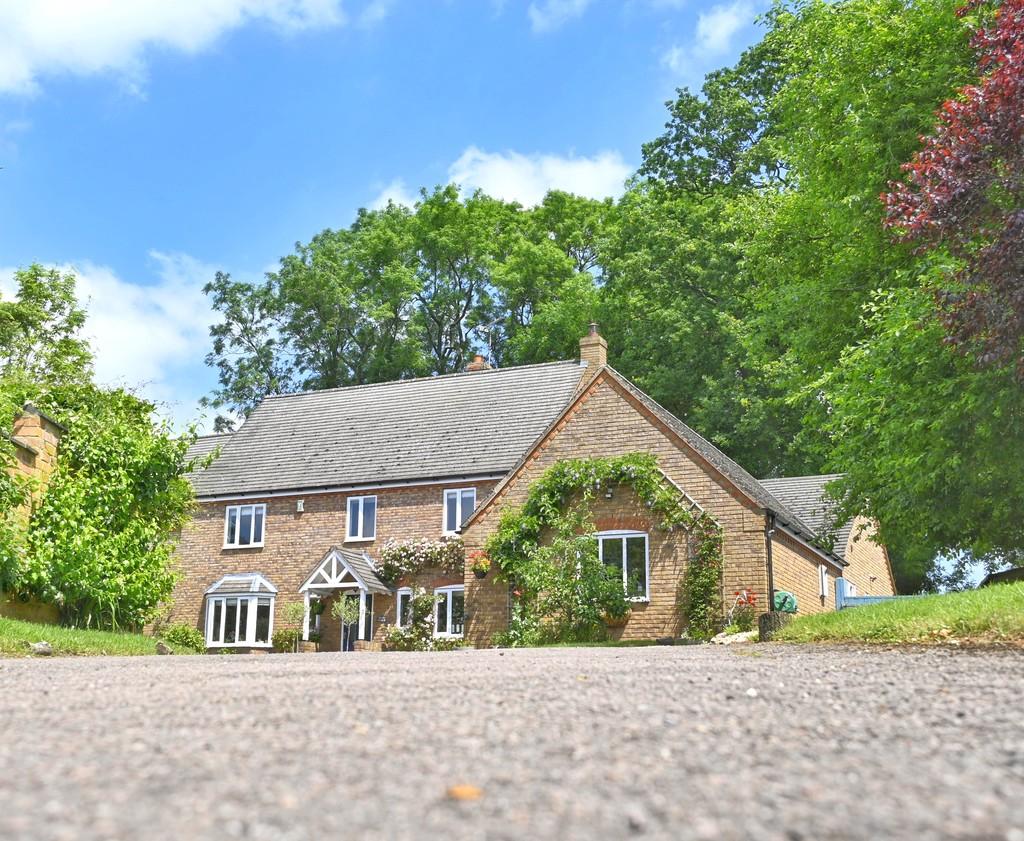 The Old Orchard, Banbury Road, Lower... 6 bed detached house £750,000