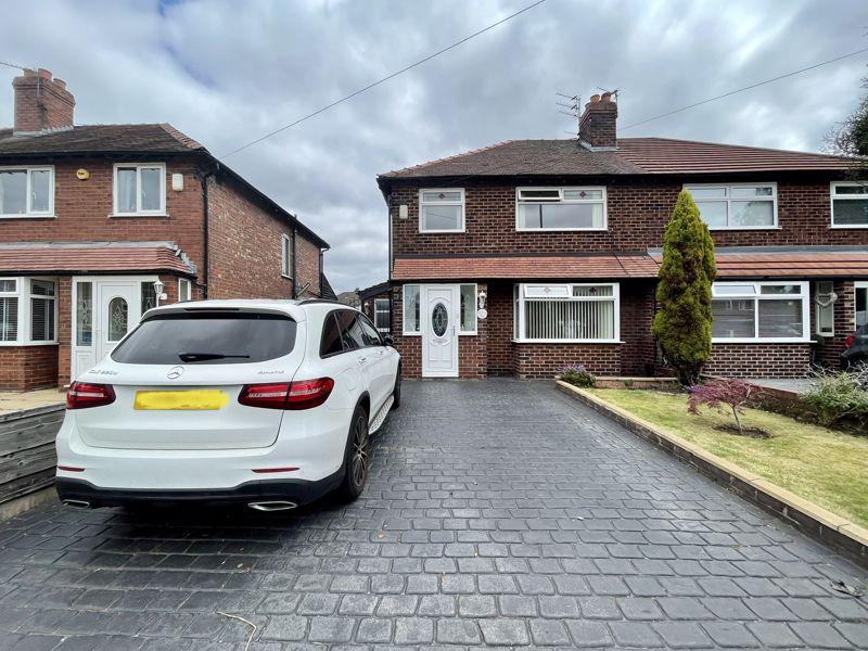 Windsor Road, Dane Bank, Denton 4 bed semidetached house £295,000