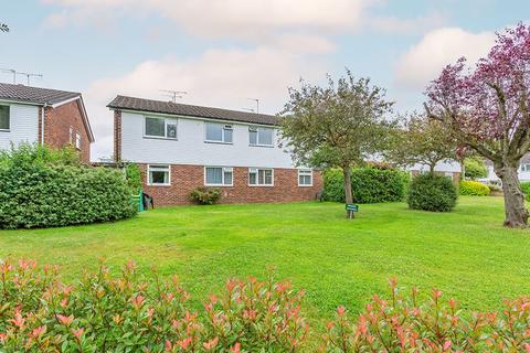 46 Warwick Gardens, Thames Ditton, KT7 0RB