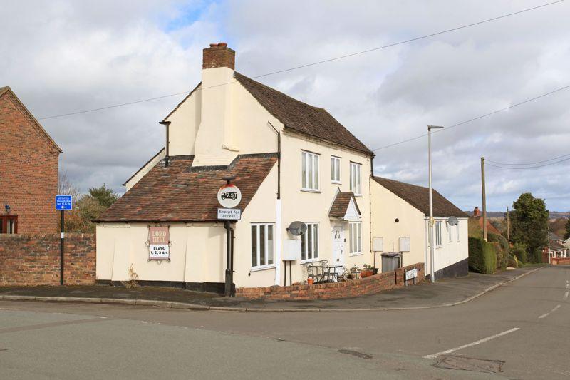 Duke Street, Broseley 2 bed apartment £650 pcm (£150 pw)