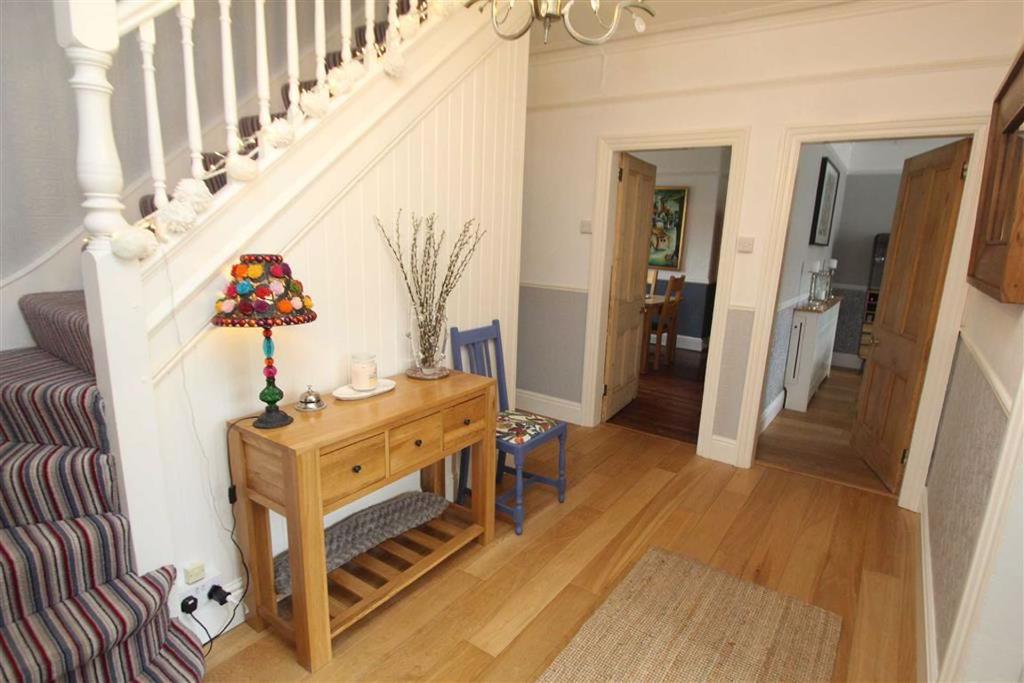 Roft Street, Oswestry 4 bed semidetached house £375,000