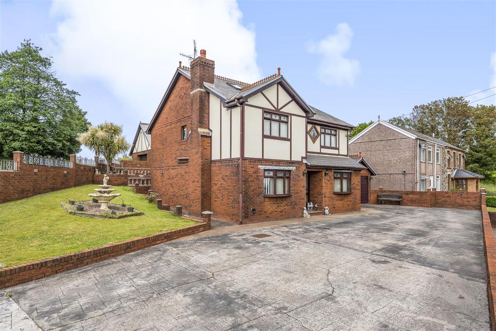 Cefn Road, Bonymaen, Swansea 4 bed detached house £395,000