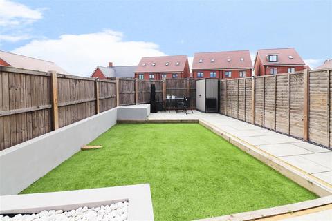 38 Bailey Drive, Castle Hill, Swanscombe, DA10 1AA