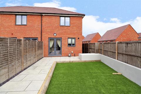 38 Bailey Drive, Castle Hill, Swanscombe, DA10 1AA
