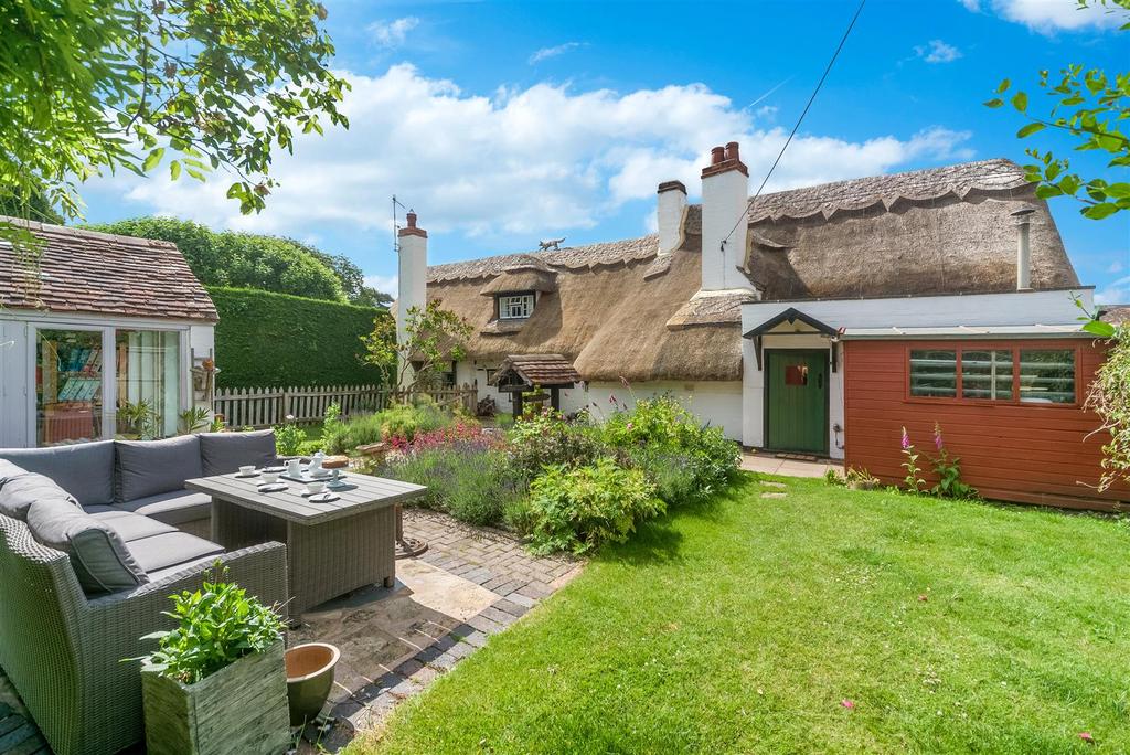 Low Thatch-16.jpg