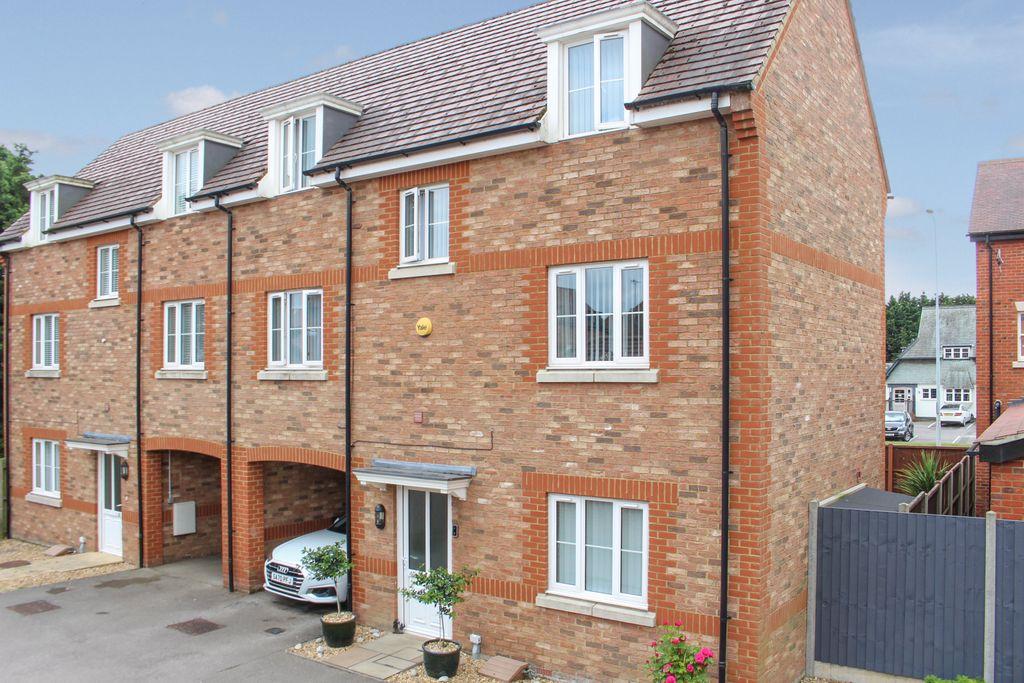 Manor Avenue, Hockliffe LU7 9LW 4 bed semidetached house for sale £