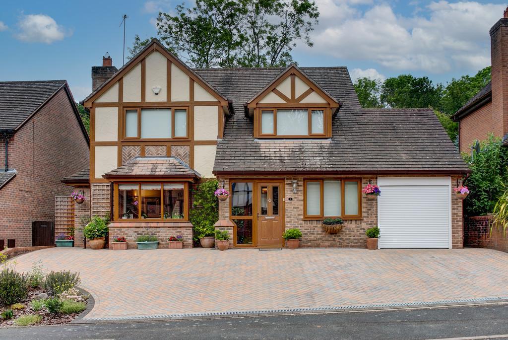 Claverdon Close, Hunt End, Redditch... 4 bed detached house £500,000