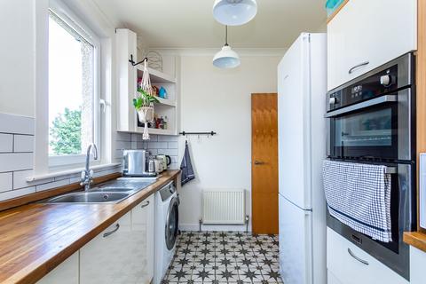 8 Hunter Terrace, Loanhead, EH20 9SJ
