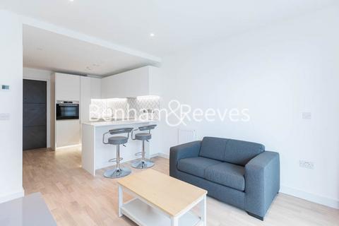 undefined, Greenleaf Walk, Southall UB1