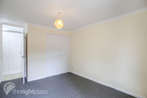 2 bedroom bungalow to rent, Windermere Drive, Water Eaton, Bletchley