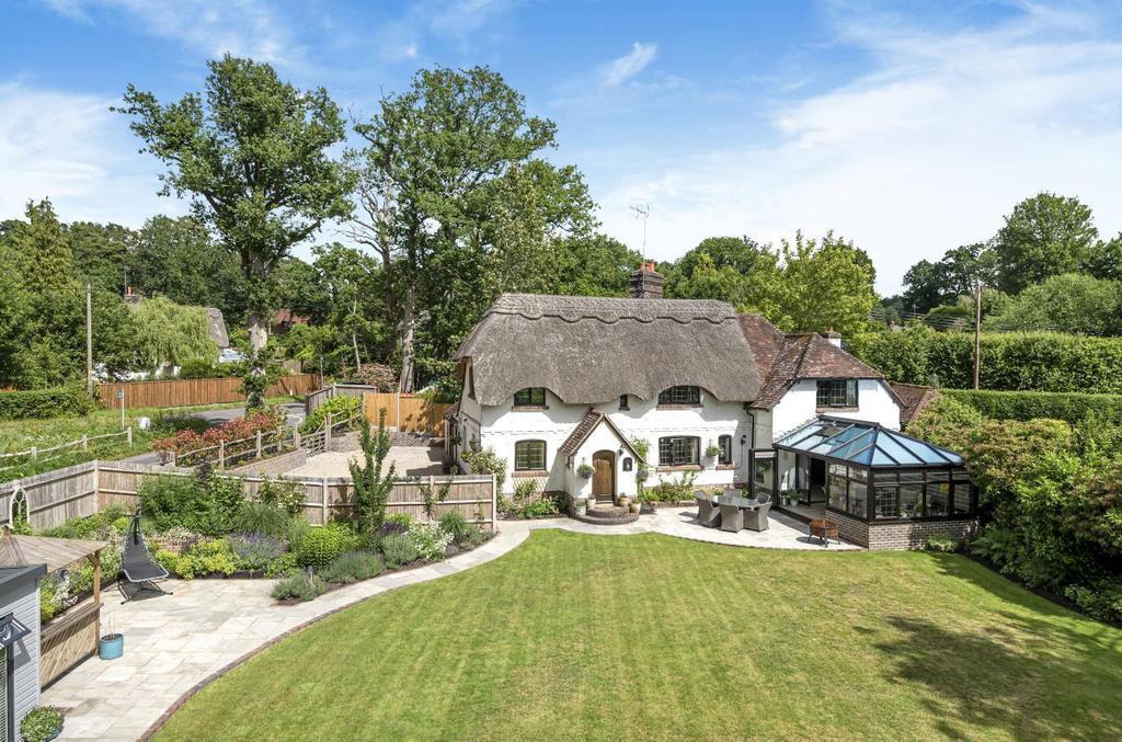 Sunset Lane, West Chiltington, RH20 3 bed detached house £850,000