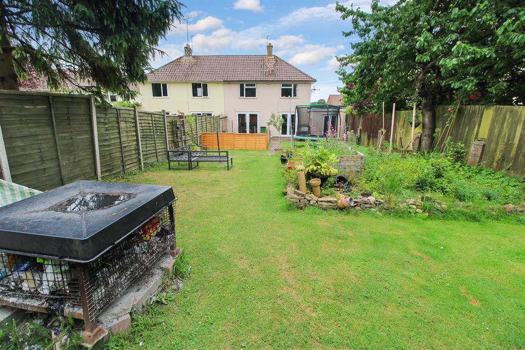 Hazelbury Road, Whitchurch, Bristol... 3 bed semidetached house £320,000