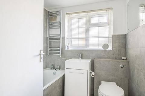 22 Ashdown Way, London, SW17 7TH