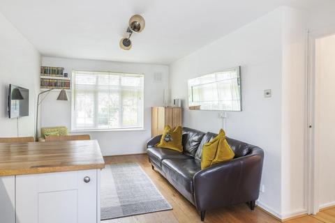22 Ashdown Way, London, SW17 7TH