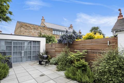 62 Black Lion Lane, London, W6 9BE