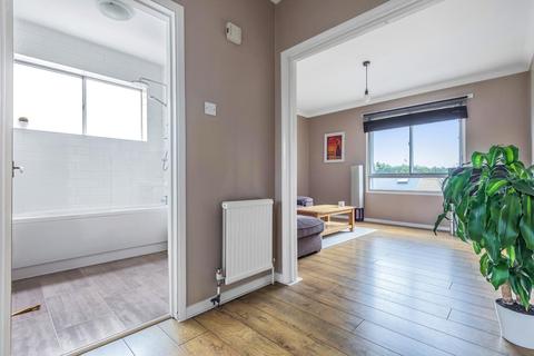58 Albert Road, Kingston Upon Thames, KT1 3DH