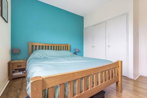 58 Albert Road, Kingston Upon Thames, KT1 3DH