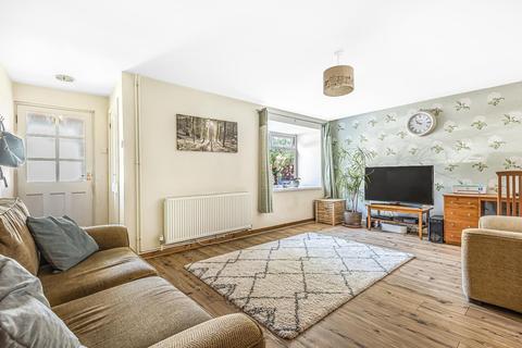 5 Goldsmiths Close, Woking, GU21 3HF