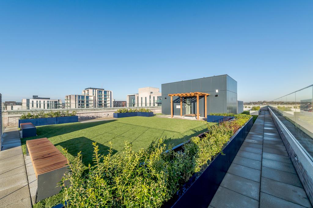 Landsby East Social Roof Garden Image06.jpg