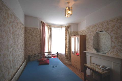 179 Farmer Road, London, E10 5DJ