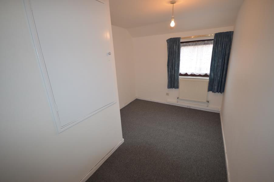 SKYE EDGE AVENUE, SHEFFIELD, S2 5FY 3 bed terraced house £725 pcm (£