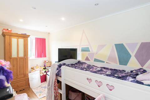 96a High Ash Drive, Leeds, LS17 8RE