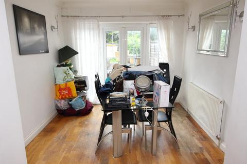 23 Charminster Road, Worcester Park, KT4 8PS