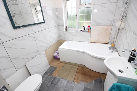 23 Charminster Road, Worcester Park, KT4 8PS